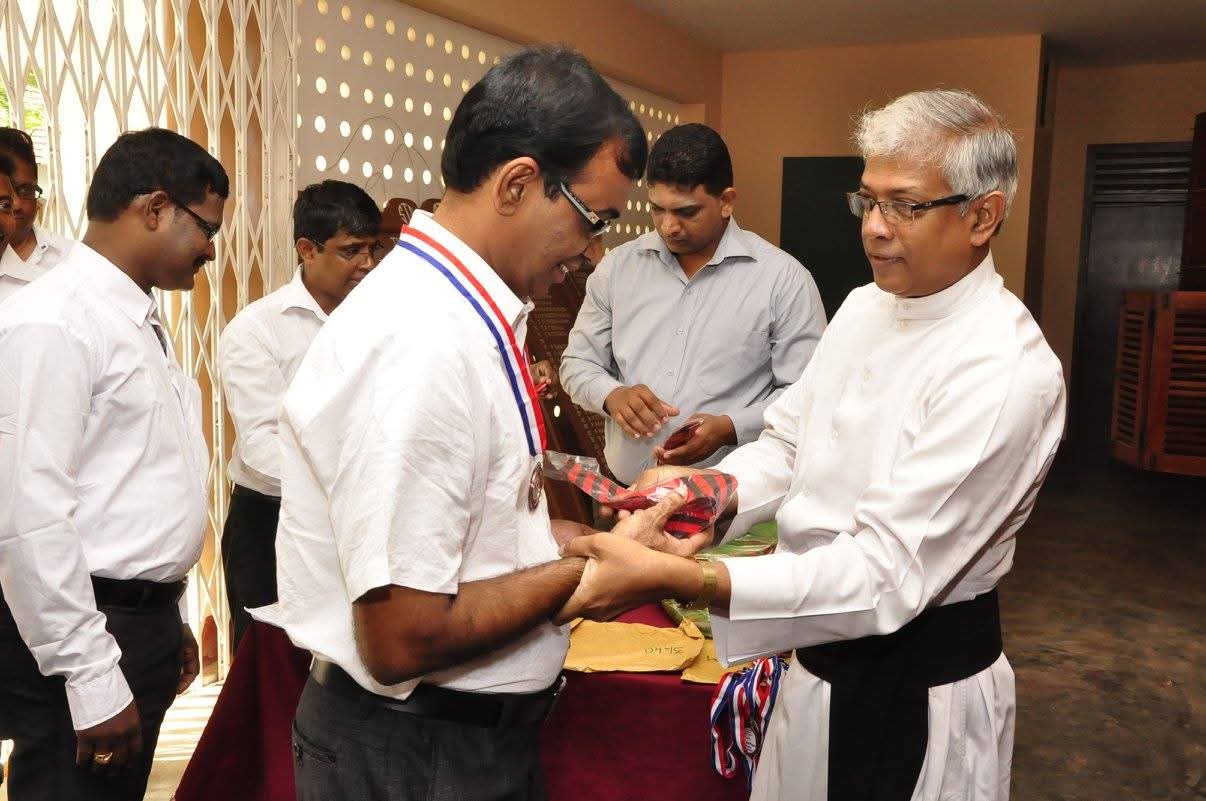 Gift and Medal Memory