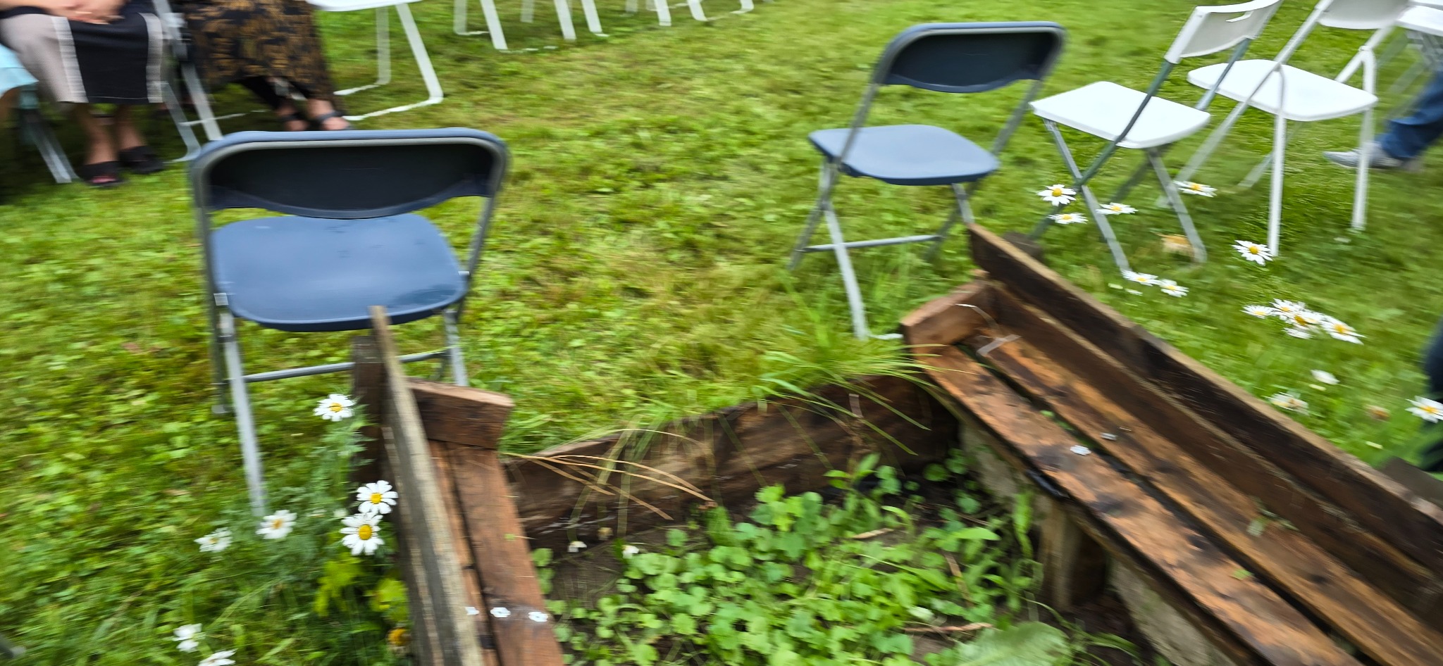 Lawn Seating Moment